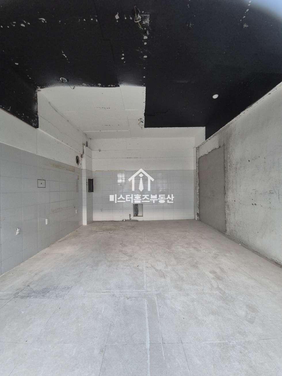 경북 경산시 옥곡동 옥곡동소형상가,유동많은 동선, 카페,스낵,소맴,월세조정 월세 매물번호 10700 사진 1