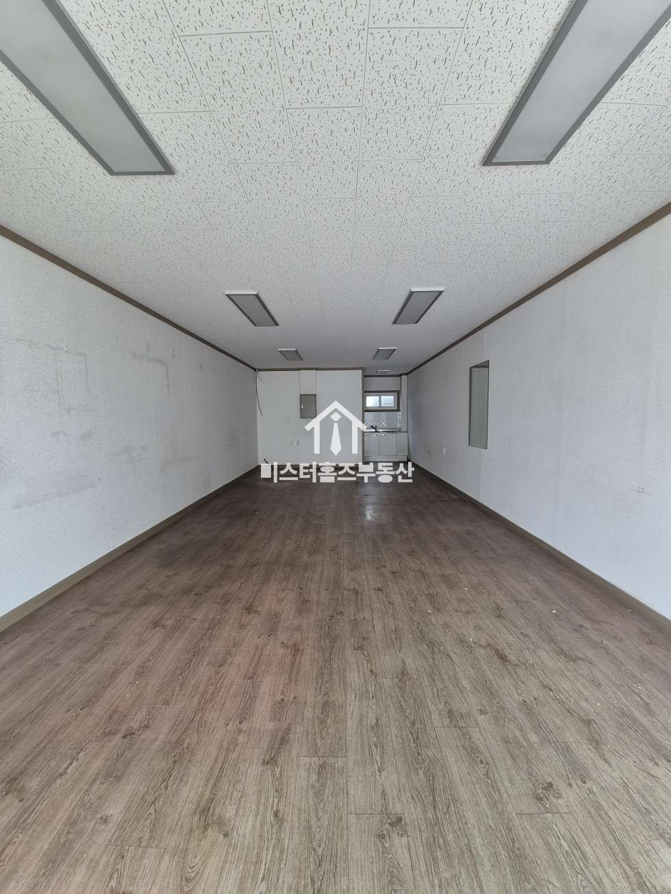 경북 경산시 중방동 가동 임당역앞상가, 버스정류장앞, 대로변, 프랜차이즈 등 노출 좋음,무권리공실,경산상가임대,중방동상가 월세 매물번호 13675 사진 2