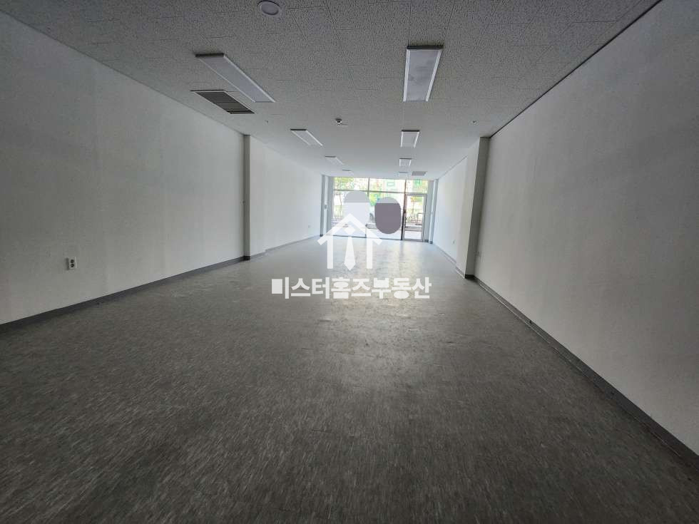 경북 경산시 중산동 502(근린생활시설-2)동 중산하늘채 전면상가, B동, 위치좋아요 ! , 인근 대단지아파트 월세 매물번호 11663 사진 2