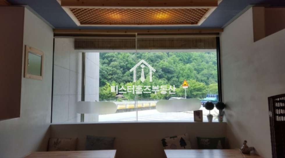 대구 수성구 매호동 매호천 , 오랫동안 성업중이 카페 양도양수, 시설비 합리적 , 월세저렴 월세 매물번호 11260 사진 1