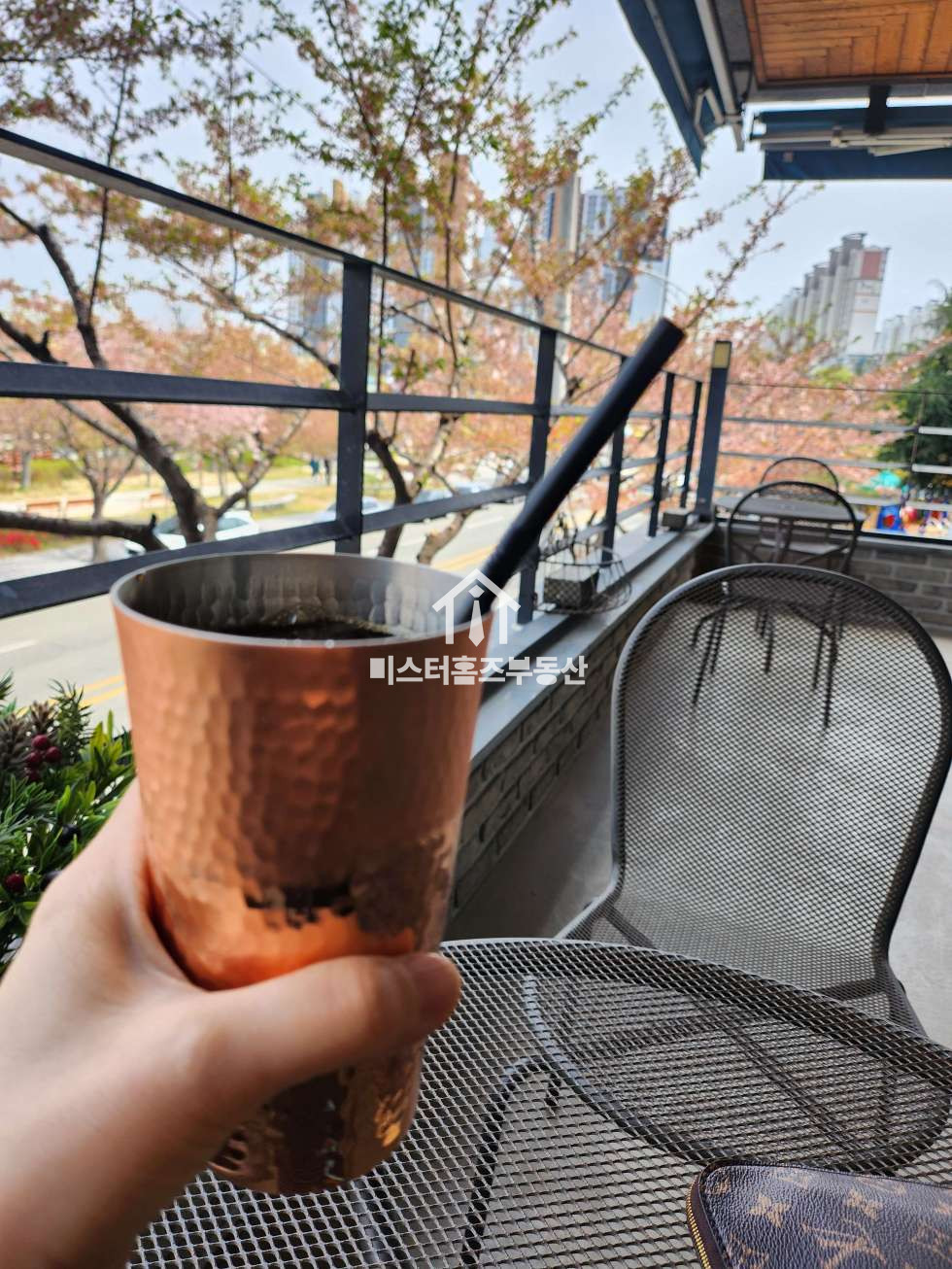 경북 경산시 압량읍 부적리 주1동 환상적인 뷰, 인스타맛집 해보실 분, 추천 월세 매물번호 11449 사진 9