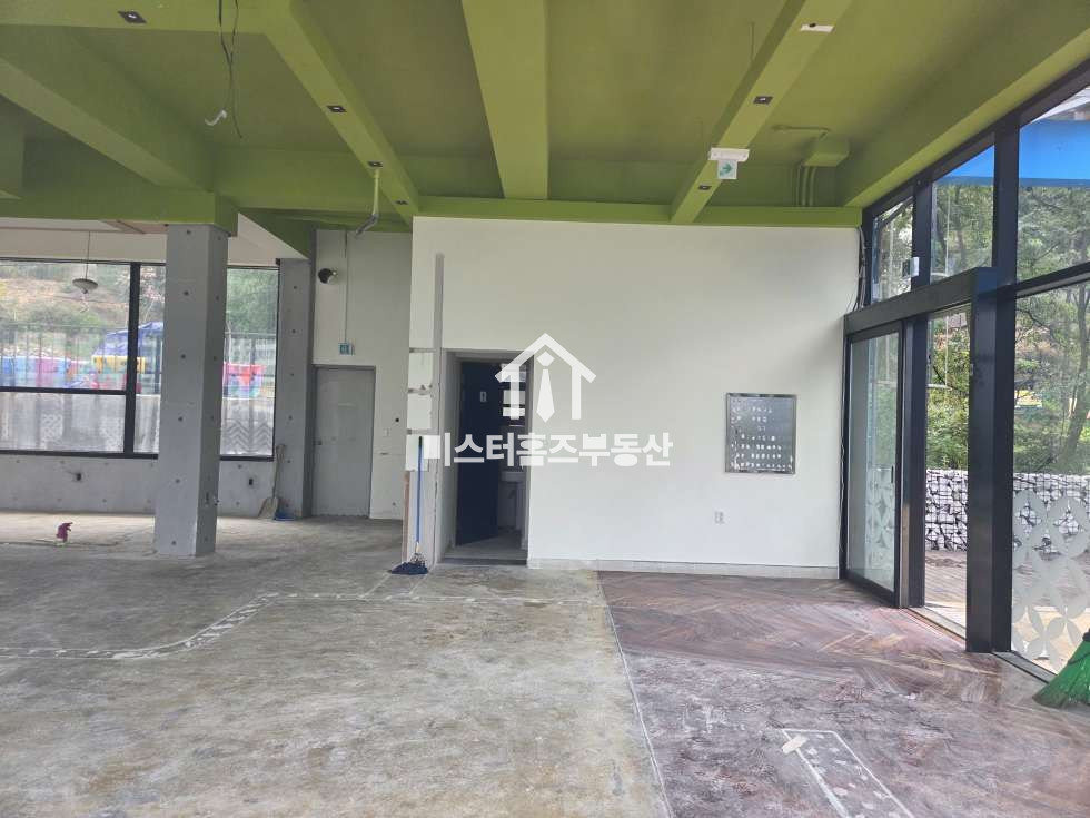 경북 경산시 옥곡동 주1동 대형주차장 갖춘 월드컵대로 3층 공실 상가 임대,경산 옥곡동 상가 임대 월세 매물번호 13434 사진 4