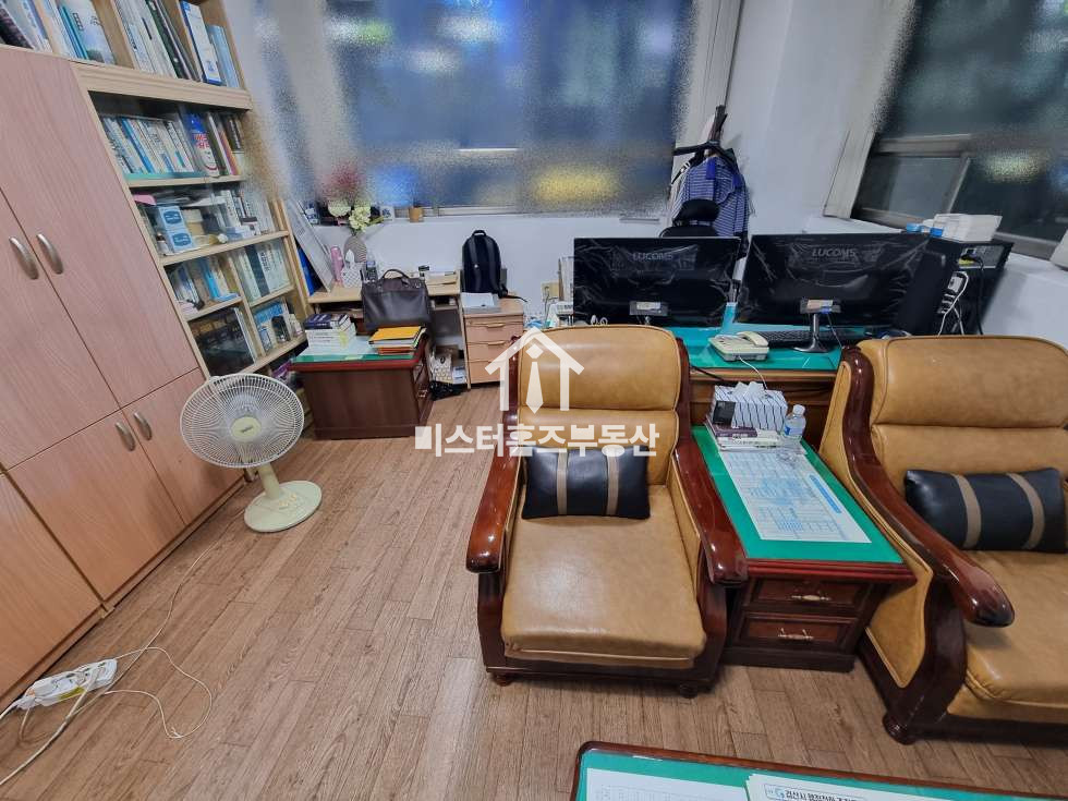 경북 경산시 중방동 가동 경산 중방동 도로변 노출최상, 전용주차장 있는 2층 사무실 임대 월세 매물번호 11630 사진 2